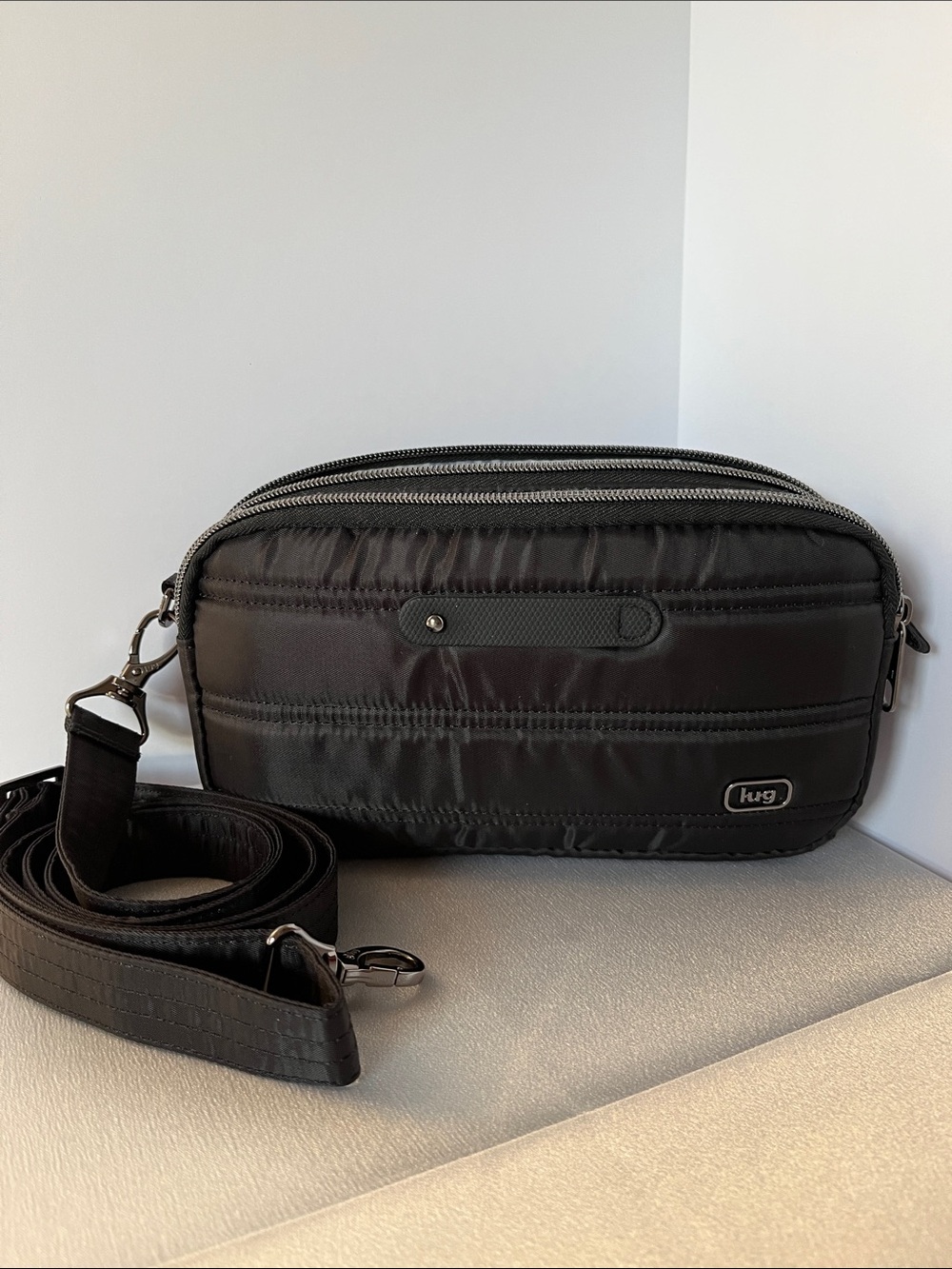 LUG - **NWOT** - Coupe XL Plus Convertible Crossbody Bag in Black - Picture 3 of 9